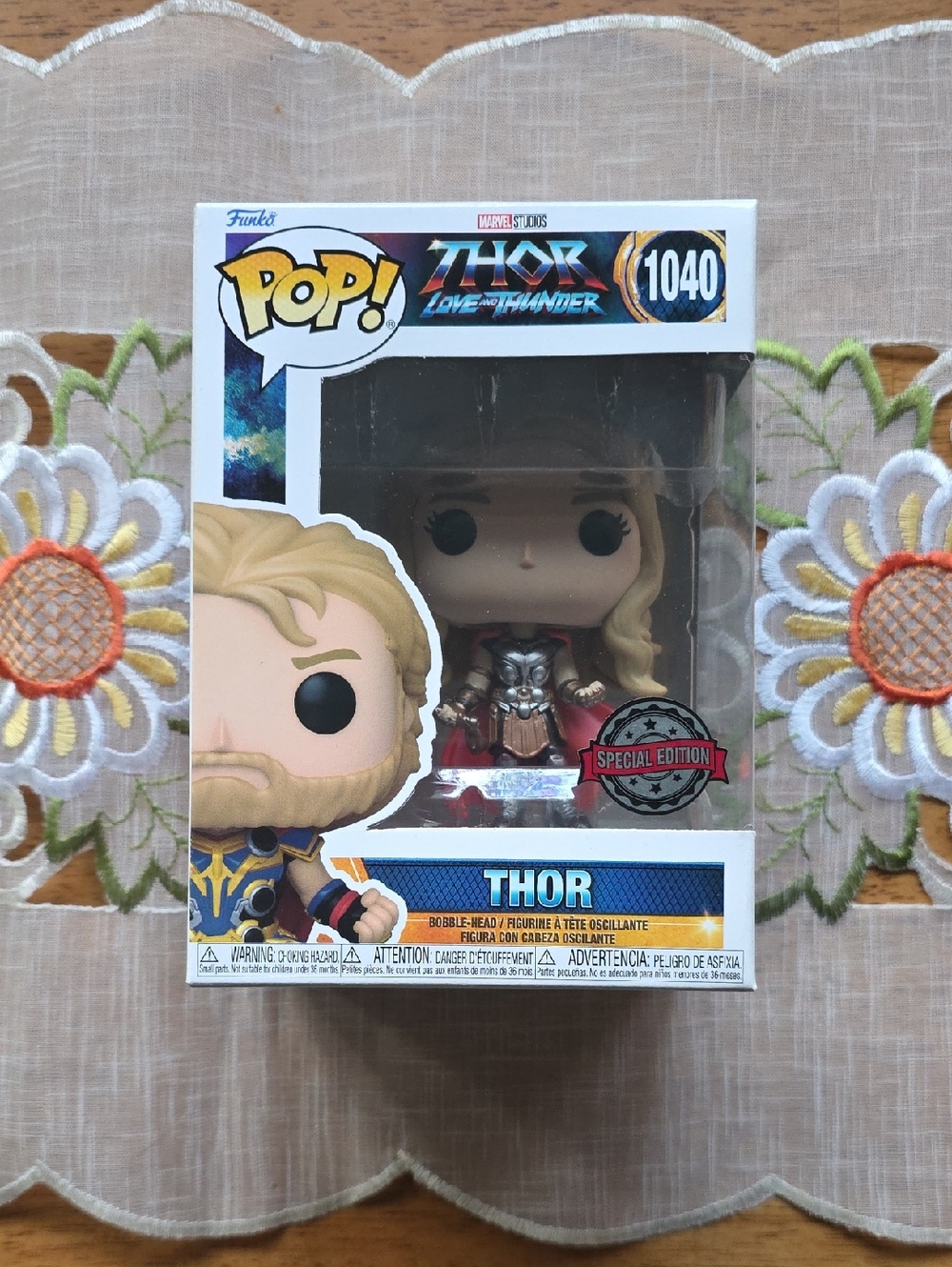 Funko POP! - Thor Love & Thunder Special Edition Bobble-Head #1040 See Descript.